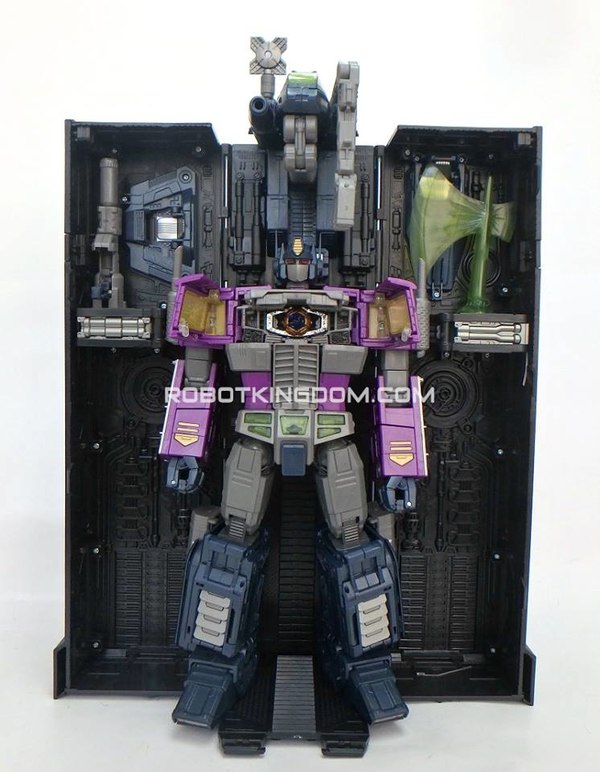 Masterpiece Shattered Glass Optimus Prime   New Gallery Of Asia Exclusive MP 10 Recolor Including Alex Milne Package Art  (3 of 22)